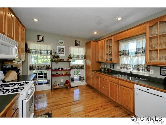 2 Hampton Drive - Photo 8