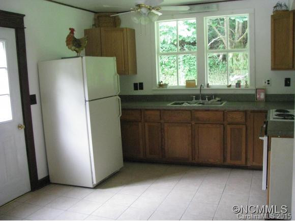 5267 NC 197 - Photo 5