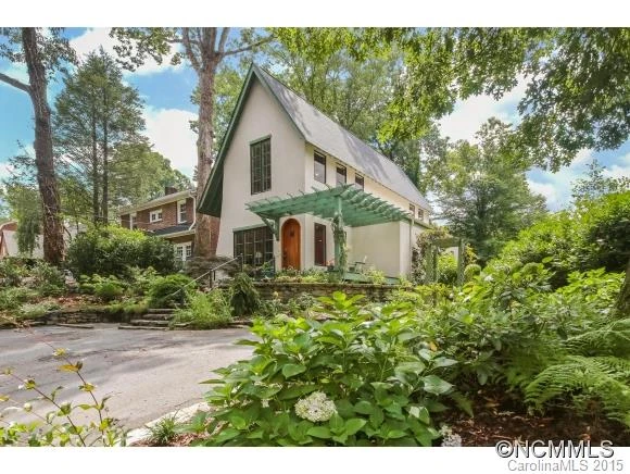 26 Sylvan Avenue