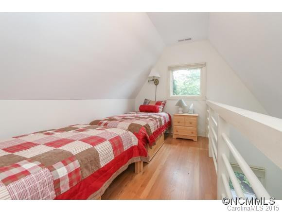 26 Sylvan Avenue - Photo 18
