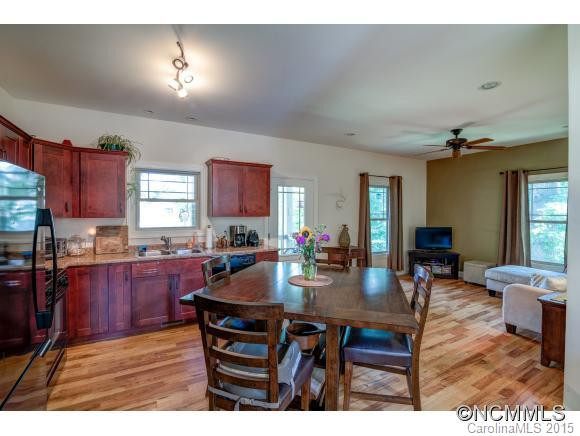 122 Craggy - Photo 4