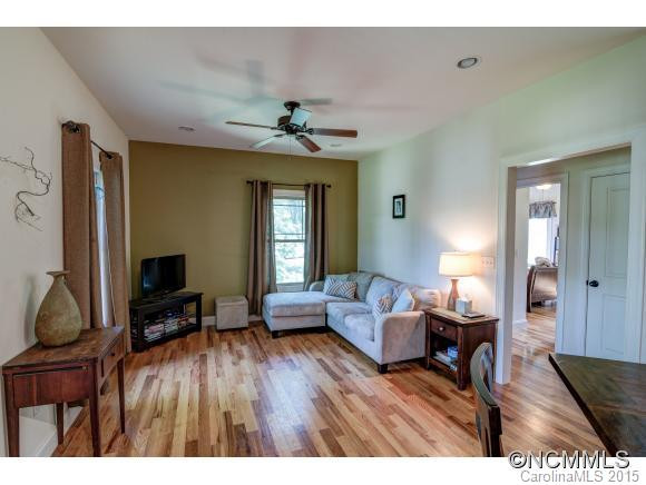 122 Craggy - Photo 5