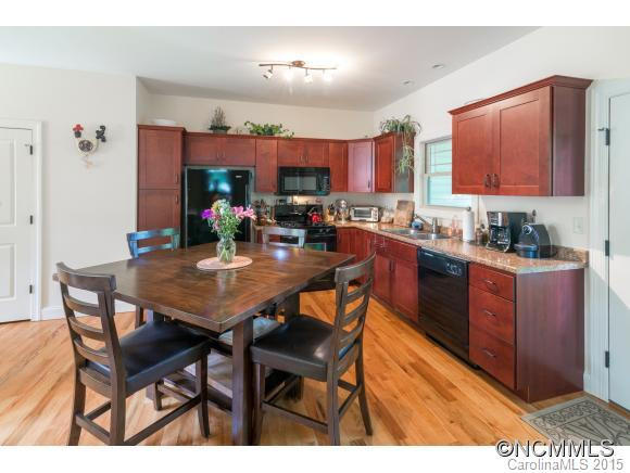 122 Craggy - Photo 7