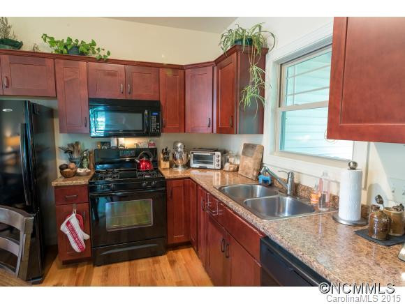 122 Craggy - Photo 8