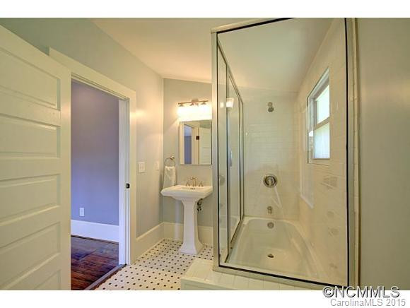 110 Virginia Avenue - Photo 12