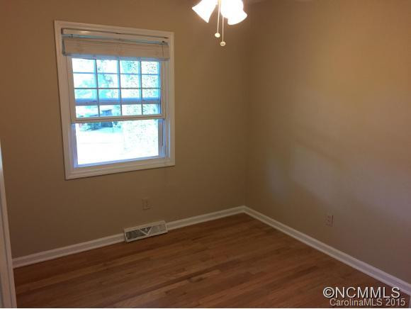 #3 Southwicke Place - Photo 8