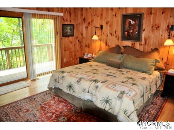 250 Lakes End - Photo 6