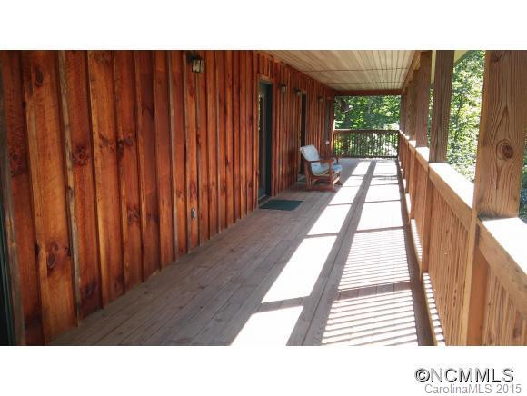 400 Chestnut Cove Drive - Photo 2