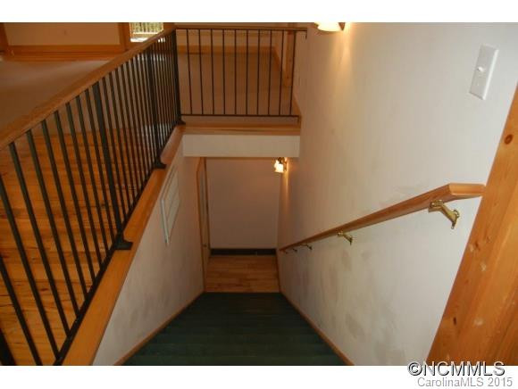 400 Chestnut Cove Drive - Photo 14