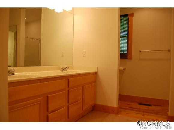 400 Chestnut Cove Drive - Photo 7