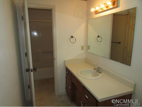 22 Armstrong - Photo 11