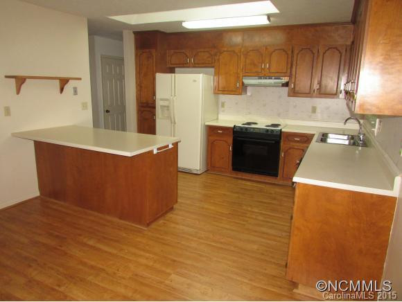 22 Armstrong - Photo 5
