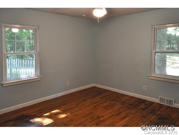 8 Reese Road - Photo 18