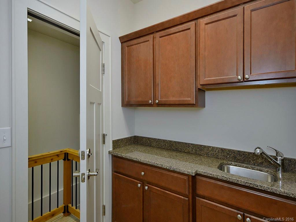 9 BROADMOOR DRIVE - Photo 12