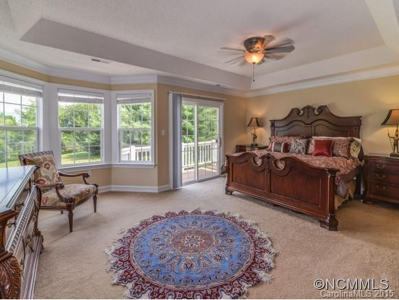 203 GREEN MEADOWS LANE - Photo 11