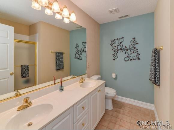 203 GREEN MEADOWS LANE - Photo 17