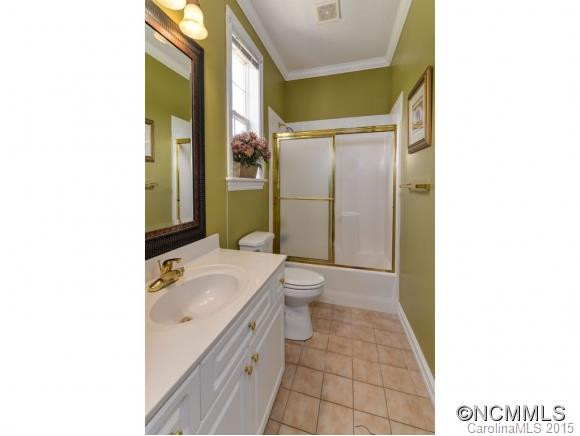 203 GREEN MEADOWS LANE - Photo 20