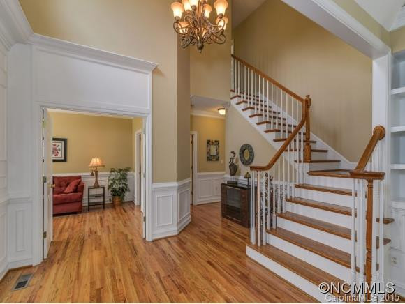203 GREEN MEADOWS LANE - Photo 5