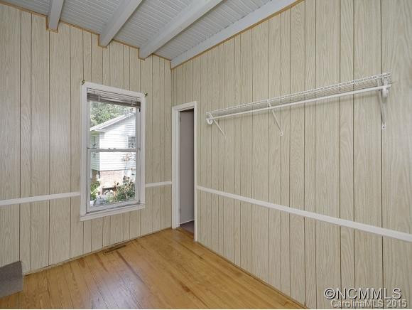 1305 HYMAN AVENUE - Photo 7