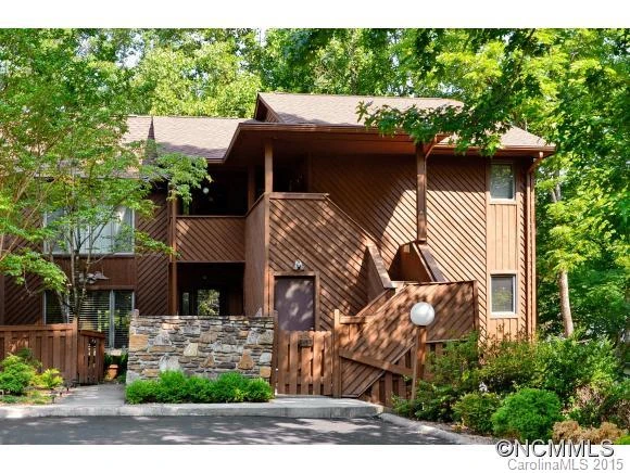 51 W Woodsong Lane