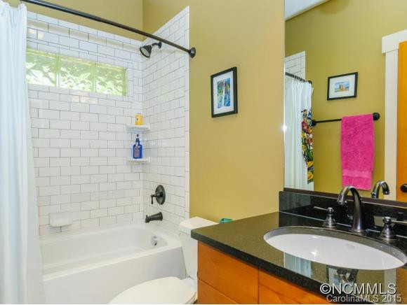 27 Thurland Ave - Photo 16