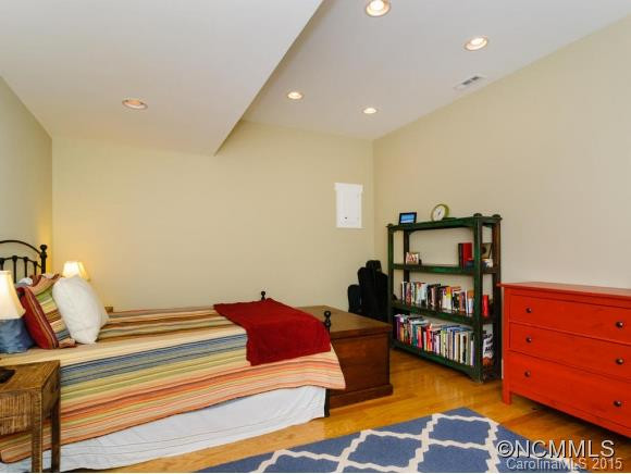 27 Thurland Ave - Photo 17