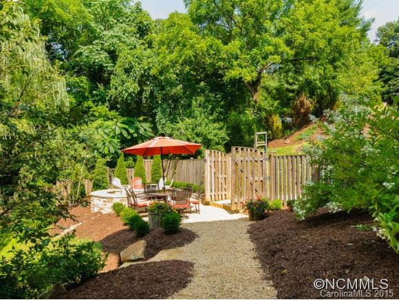 27 Thurland Ave - Photo 21