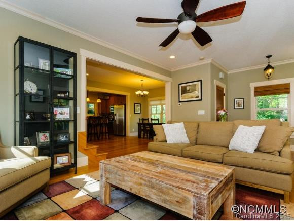 27 Thurland Ave - Photo 6