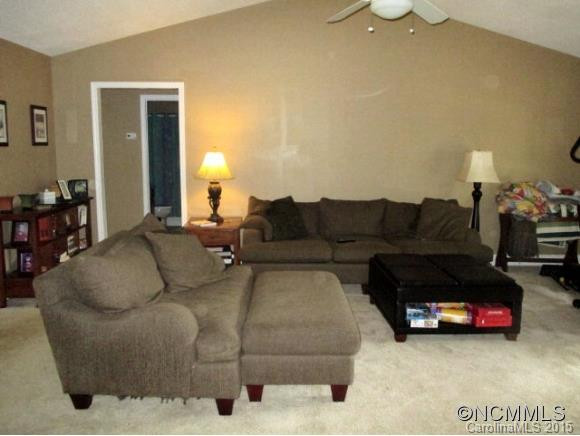 860 Safari Drive - Photo 4