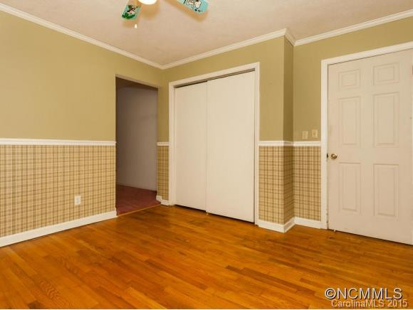 441 Hillcrest Circle - Photo 11