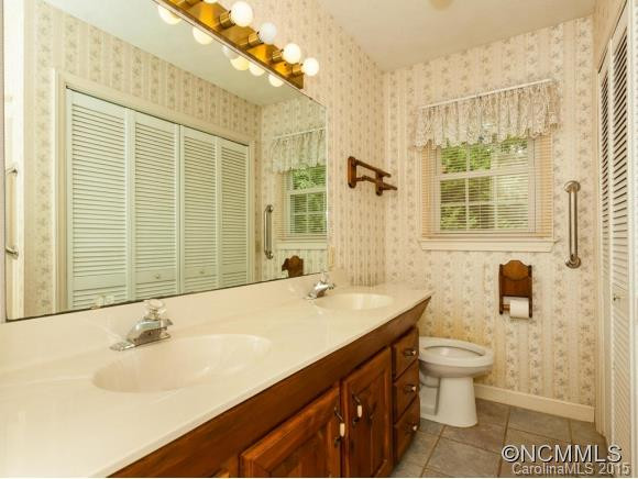 441 Hillcrest Circle - Photo 13