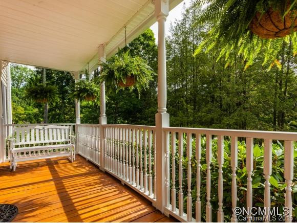 33 Graceland Place - Photo 2