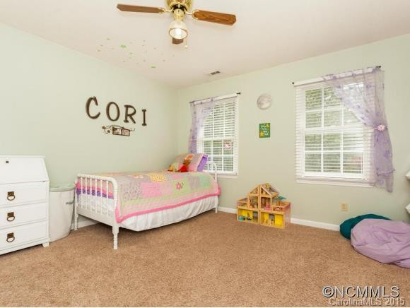 33 Graceland Place - Photo 12