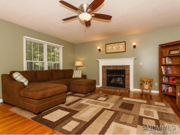 33 Graceland Place - Photo 3