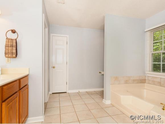 33 Graceland Place - Photo 8