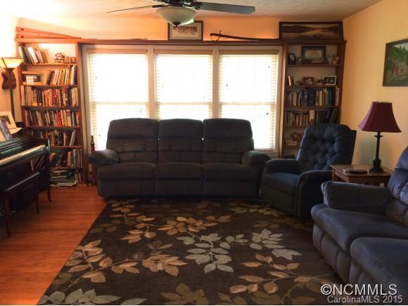 600 Forest Street - Photo 8