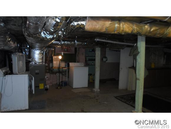 555 Probart Street - Photo 5