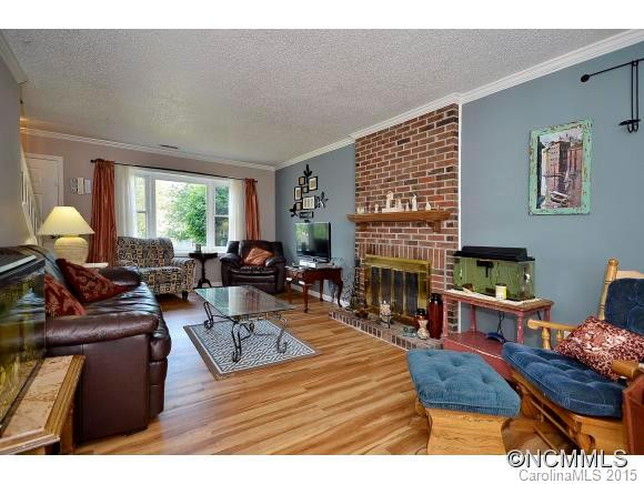 67 Mount Carmel Drive - Photo 2