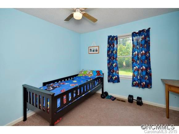 67 Mount Carmel Drive - Photo 6
