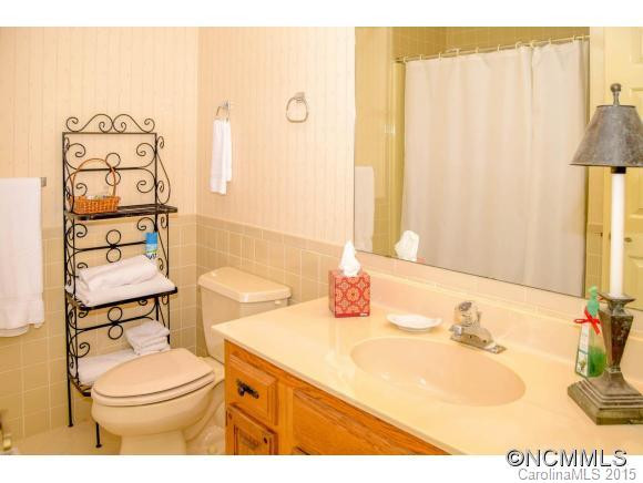 103 Fleetwood Plaza - Photo 18