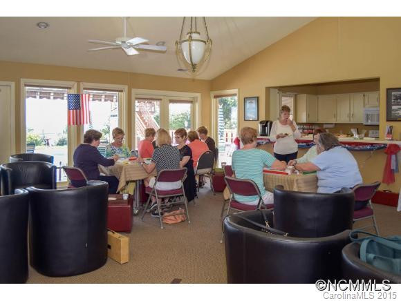 103 Fleetwood Plaza - Photo 20