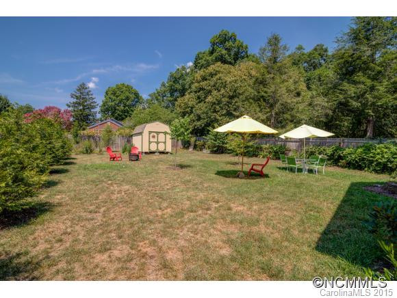 215 East College Street - Photo 22