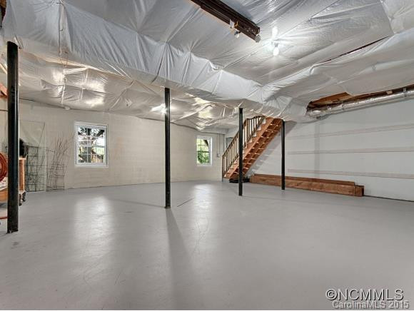 324 MACNEIL WAY - Photo 18