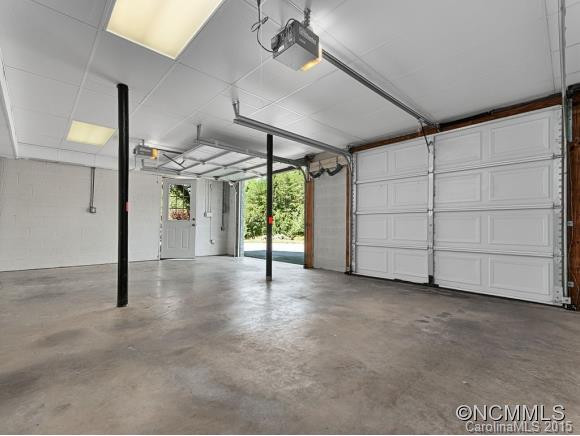 324 MACNEIL WAY - Photo 19