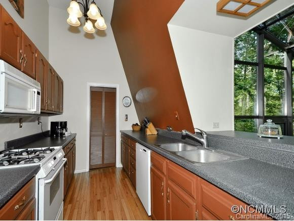 9 HICKORY LANE - Photo 5