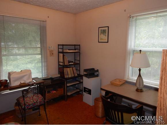 638 Gallimore Road - Photo 17