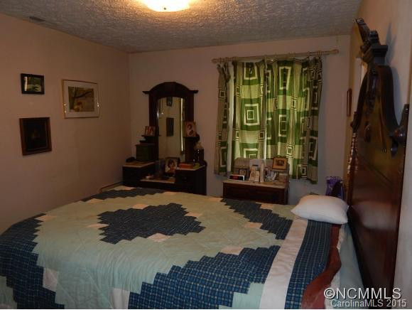 638 Gallimore Road - Photo 18