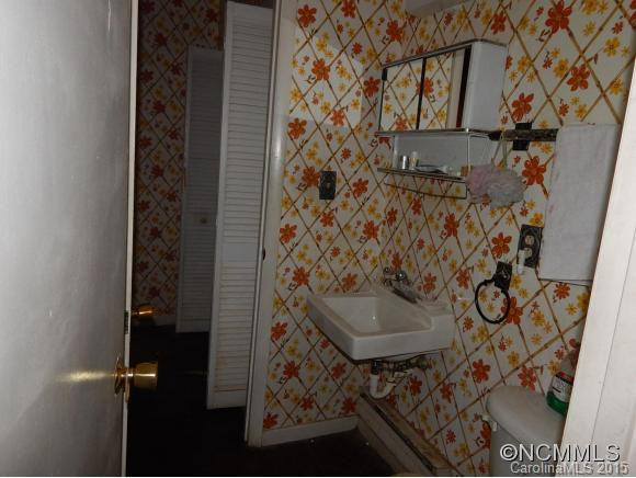 638 Gallimore Road - Photo 19