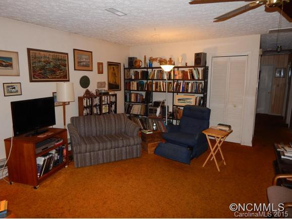 638 Gallimore Road - Photo 10