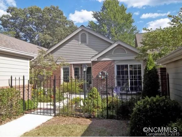 120 Glenbrook